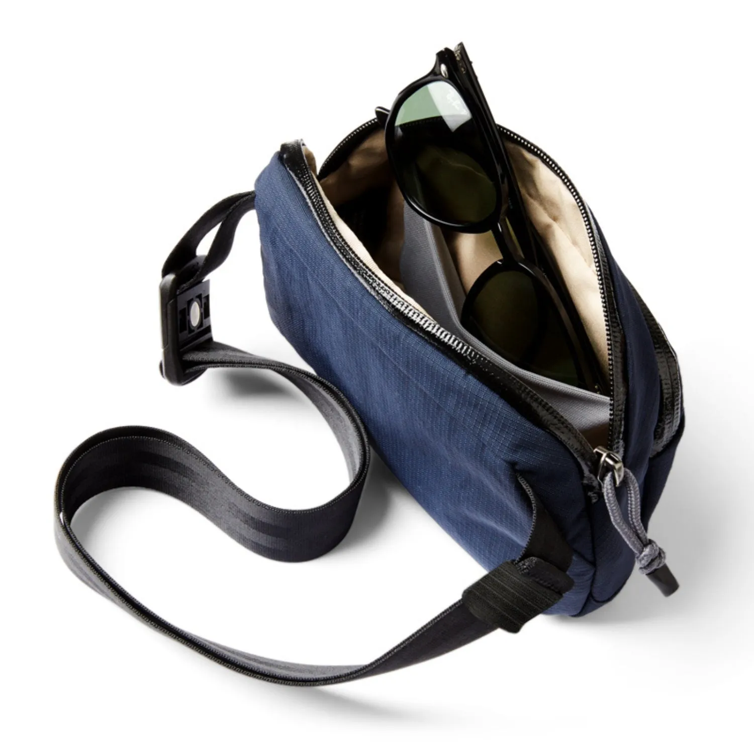 Bellroy Venture Hip Pack 1.5L in Nightsky