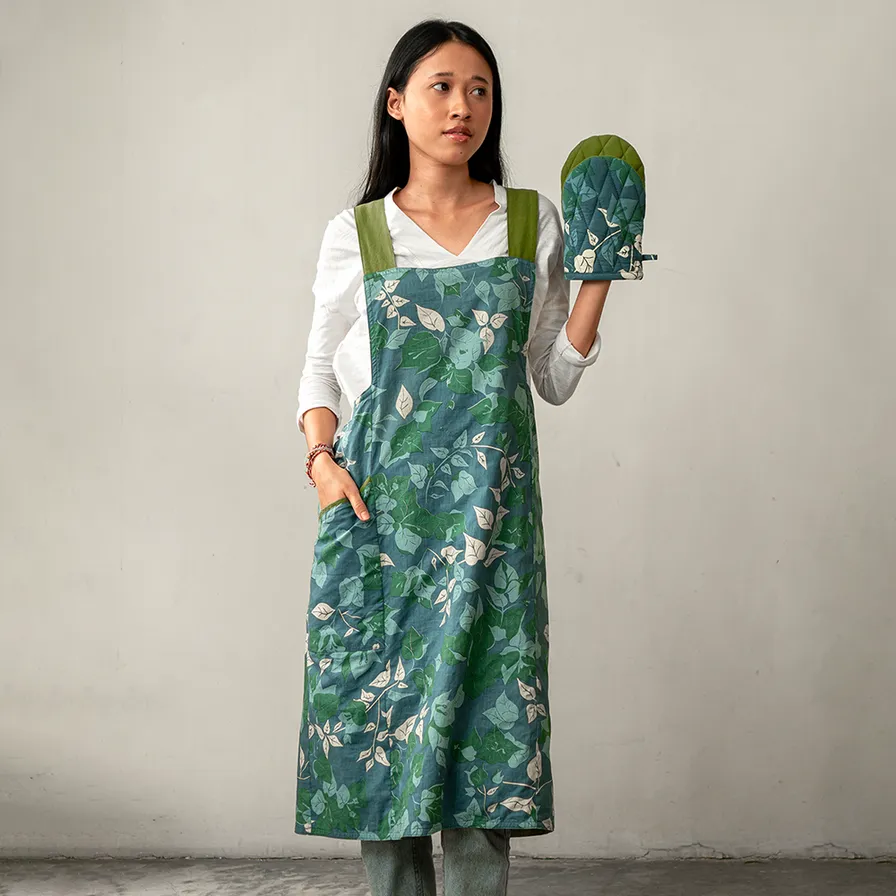 Bougainvillea Moss Short Oven Mitt