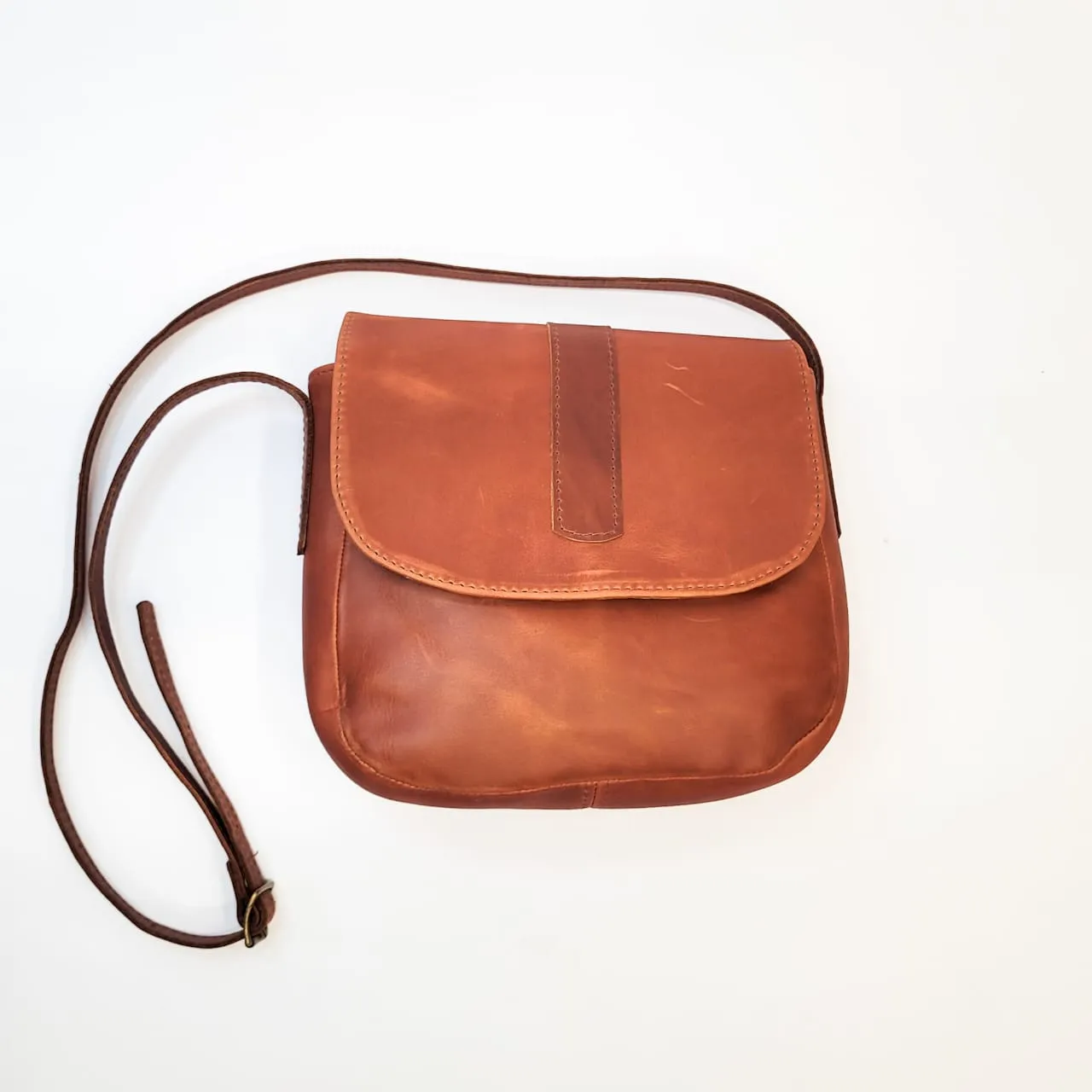 Gia leather brown saddle bag