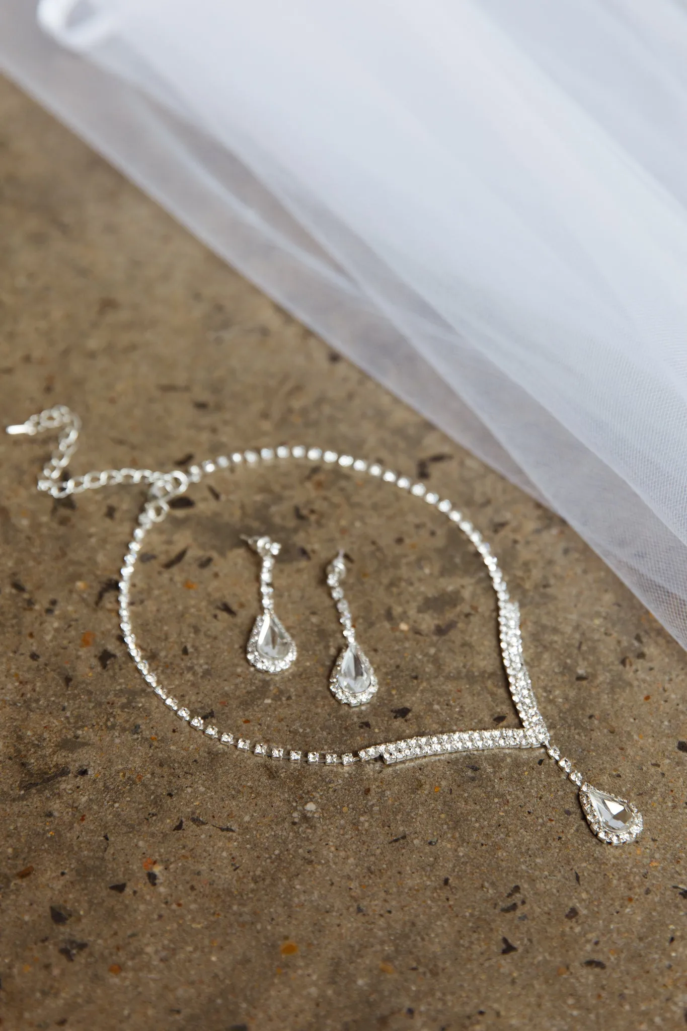 Melissa Diamante Necklace and Earrings Set Silver