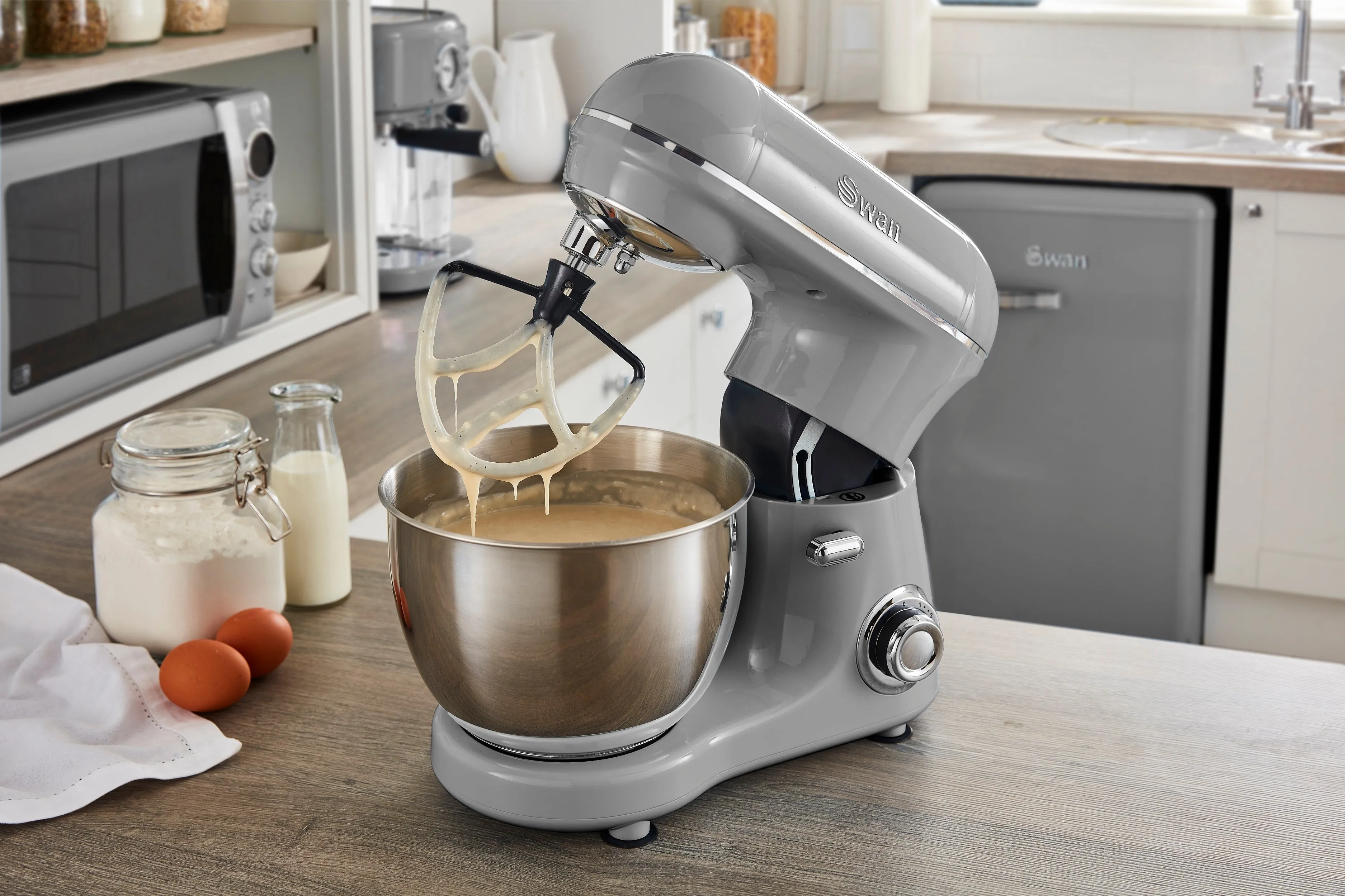 Swan 800W Retro Stand Mixer