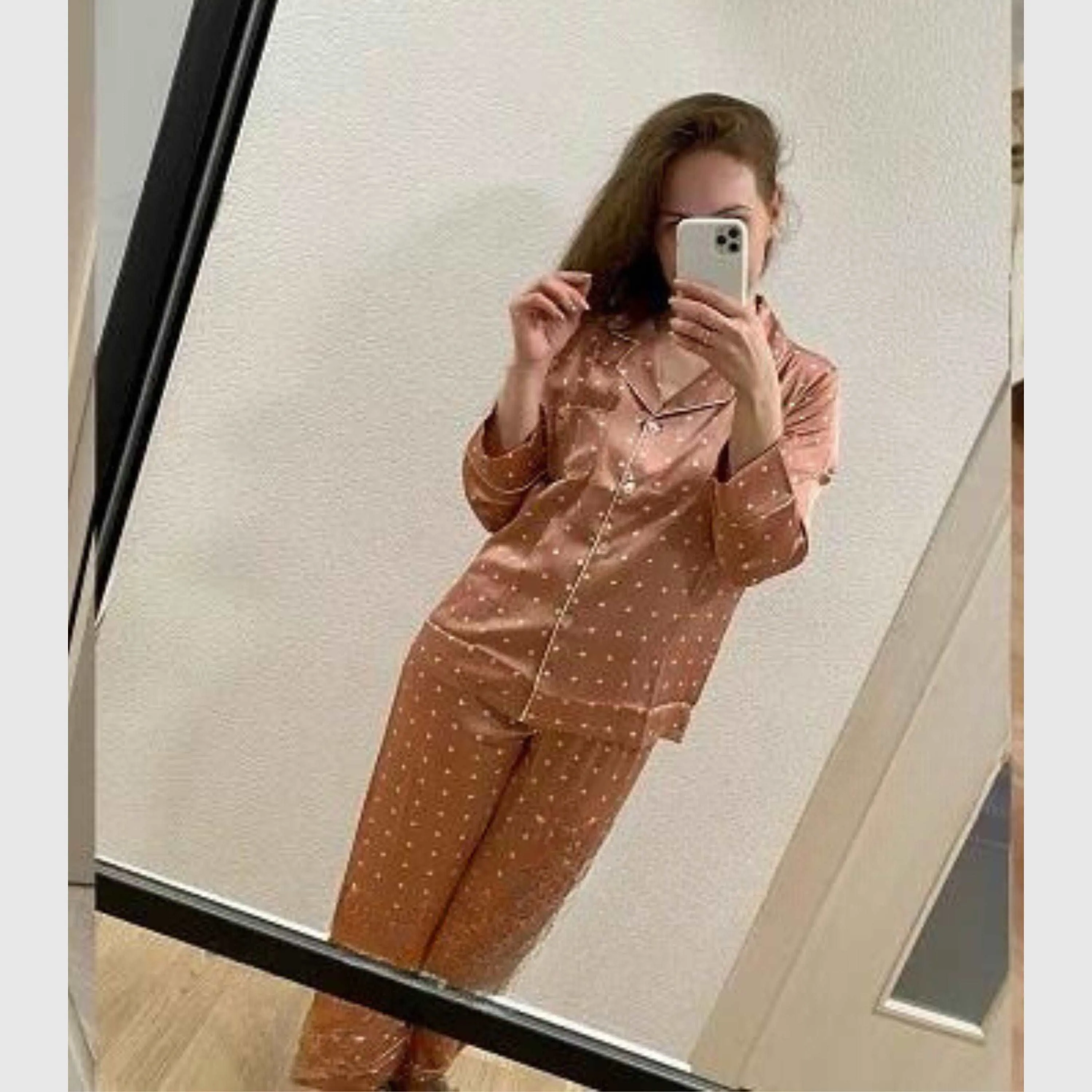 Women's Ice Silk Long Sleeved Shirt and Pants Pajamas Set