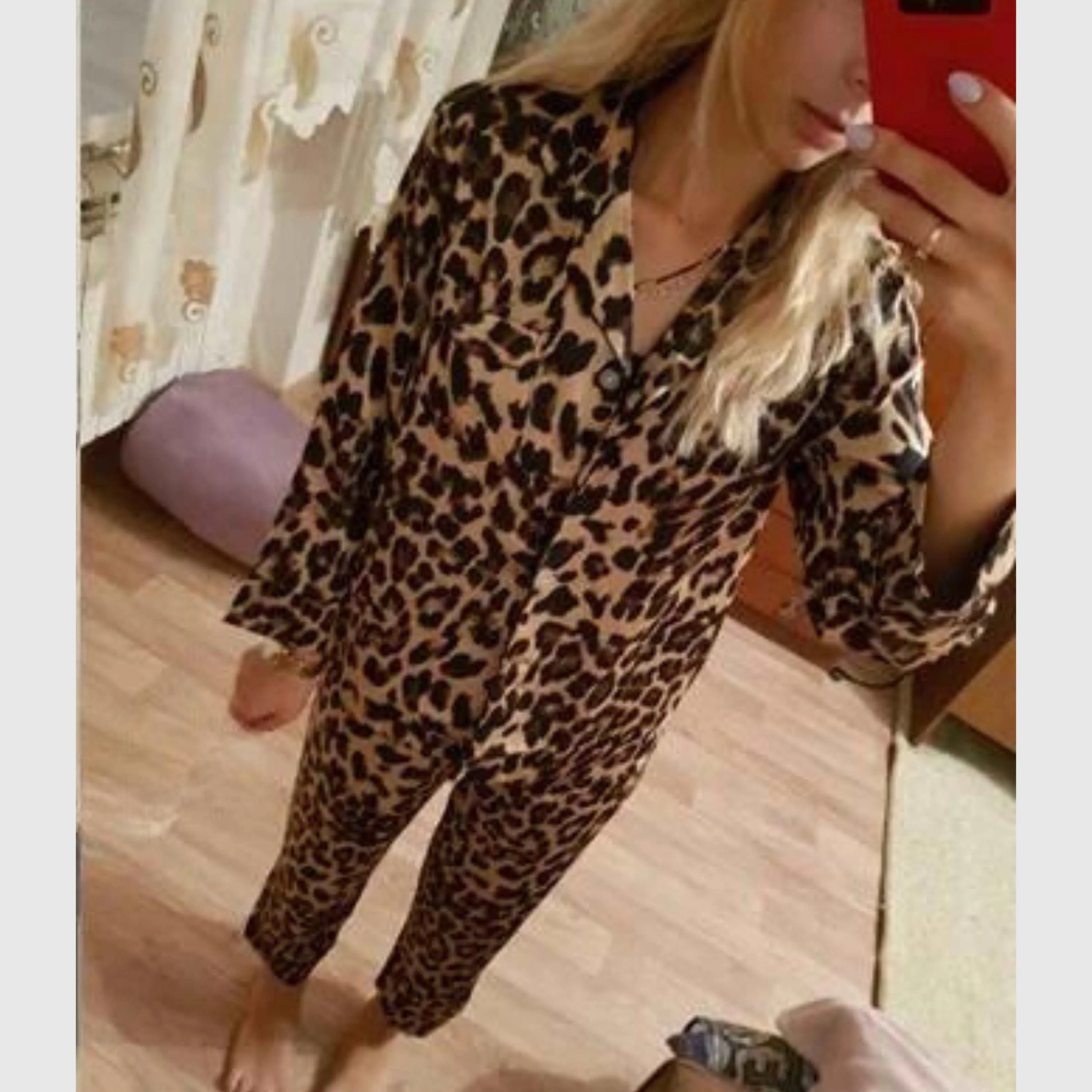 Women's Ice Silk Long Sleeved Shirt and Pants Pajamas Set
